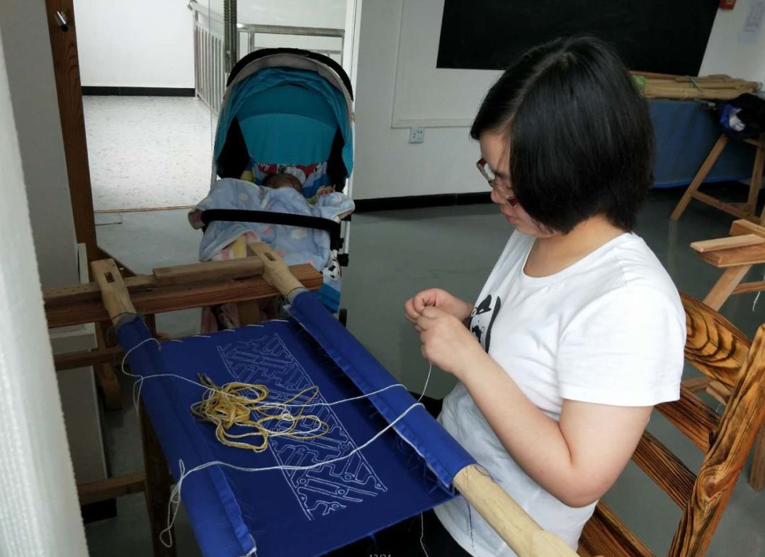 刘小红刺绣培训班第二期开班