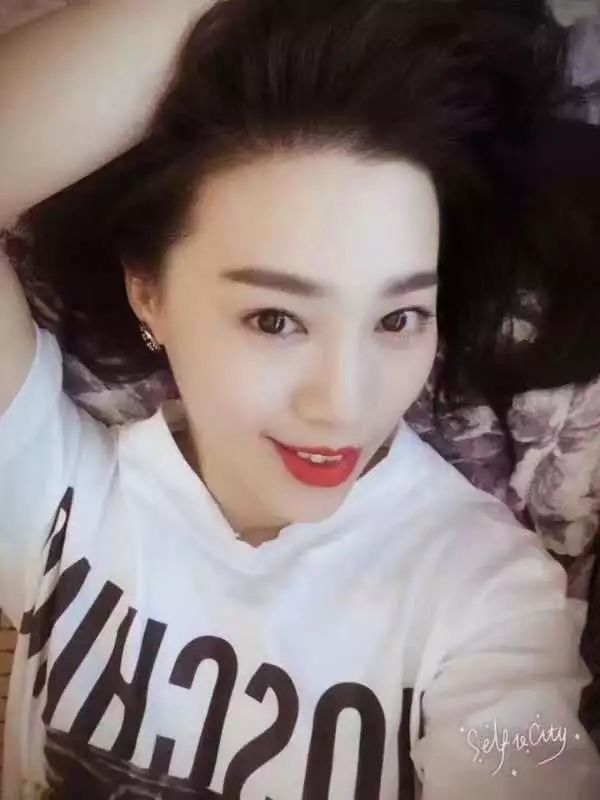 【征婚】女,34岁,性格开朗 喜欢旅游 听音乐 理想另一半: 希望另一半