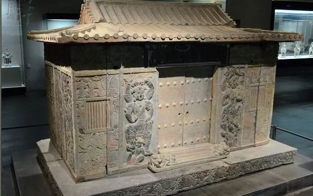 看傻了女皇武则天陵寝藏宝500吨1300年无人撼动