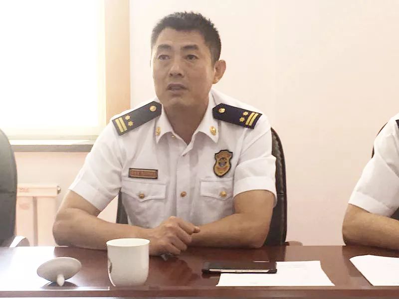 一线会议6月15日上午8:30,市消防救援支队副支队长李永峰深入中山大队