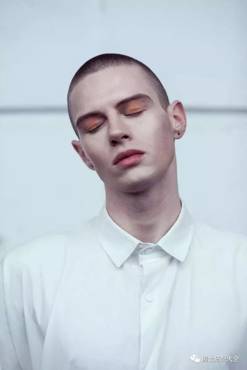 如何剪出一个迷人的寸头