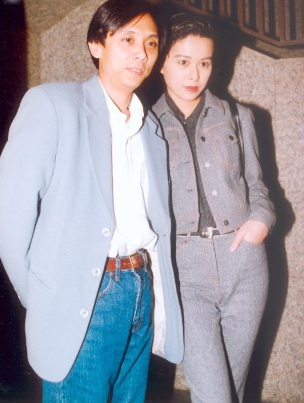 香港导演陈嘉上娶年轻30年内地嫩妻,港姐前妻送祝福_陈慧仪