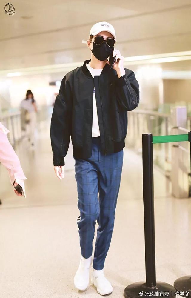 ▼ 陈学冬上脚白色版本