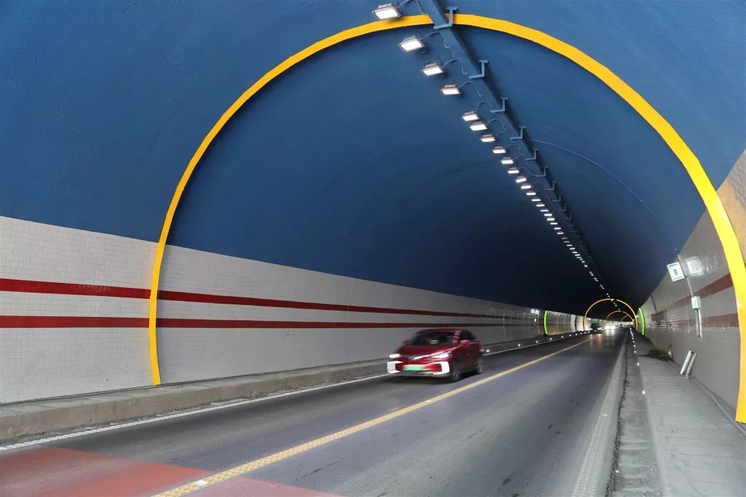 绥水公路危隧改造项目将于8月底完工!_隧道
