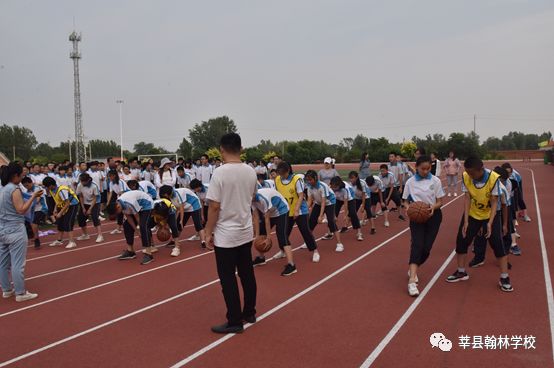 点燃青春激情悦享运动魅力记翰林学校初一年级趣味运动会