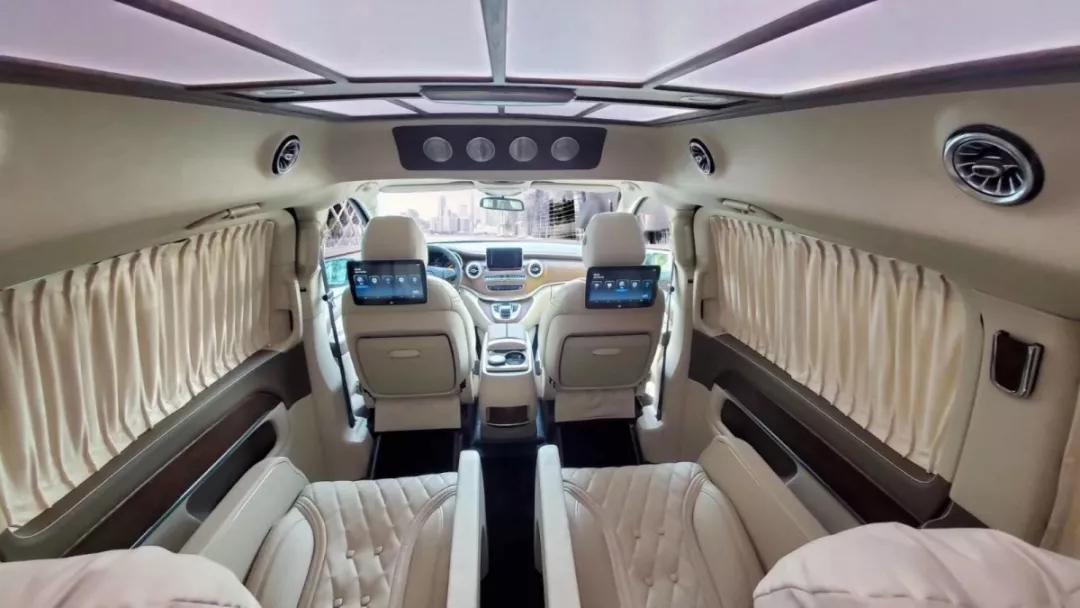 奔驰迈巴赫vs680豪华7座商务房车2020款