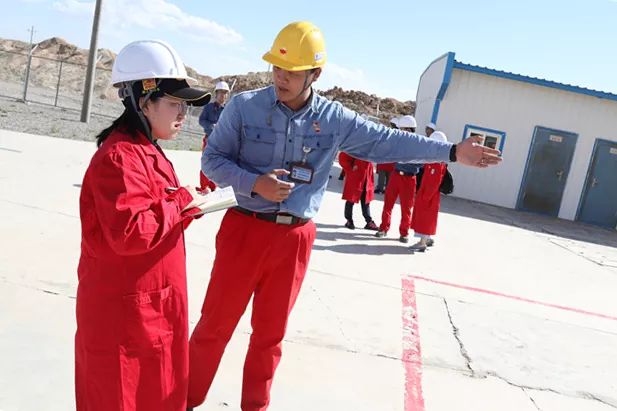 媒體來了中國石油開放日走進駐疆企業塔里木油田站