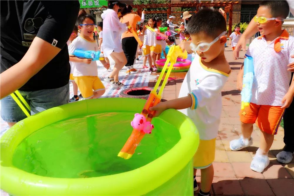 【清凉一夏,泡泡大战】——北京市朝阳区京旺小金星幼儿园活动精彩