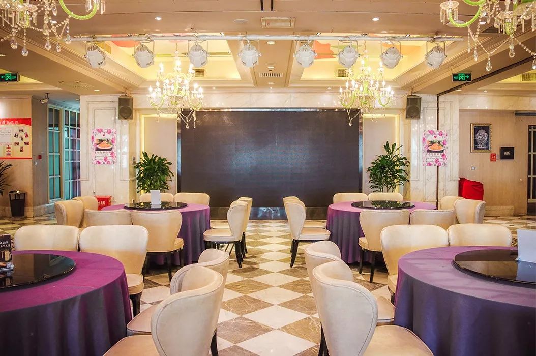 毕业季鼎火锅伊兰紫阁七里河店向青春献礼为金榜题名喝彩内含优惠券