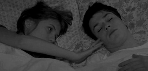 2019-06-15 21:32来源:二鼓书阁 就算你努力改变,去迎合他讨好他