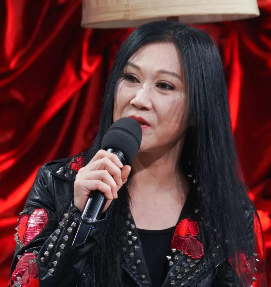 淄博市广播电视台的小蝶和他的搭档大凯,他们是两位优秀的配音演员