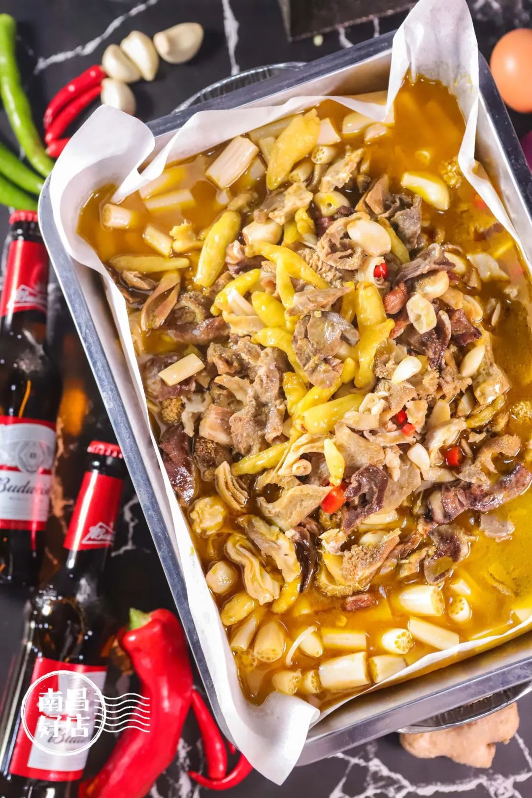 王府井那家10岁的夜宵店,带你找回儿时的记忆_纸包