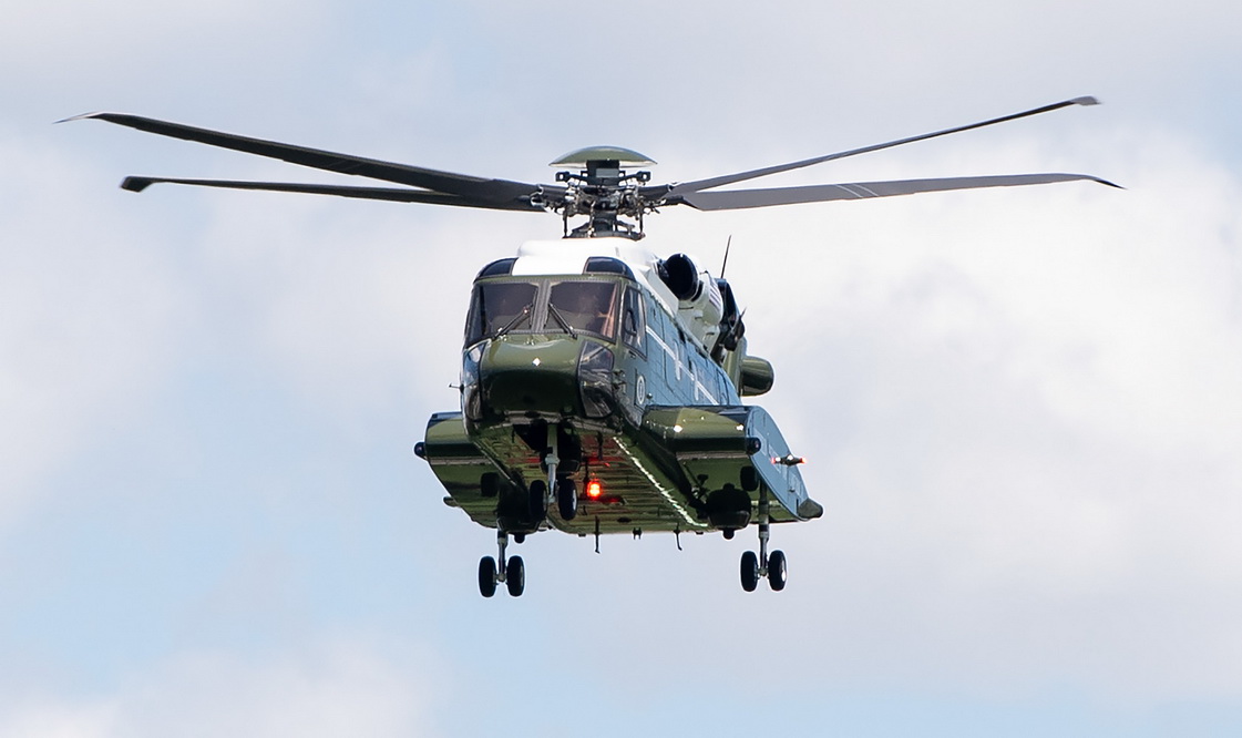 当地时间2019年6月14日,美国华盛顿,一架西科斯基vh-92直升机在练习