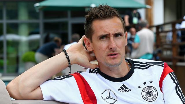 原创虽然克洛泽在执教生涯的首个赛季成绩普通但德国队仍然需要k神