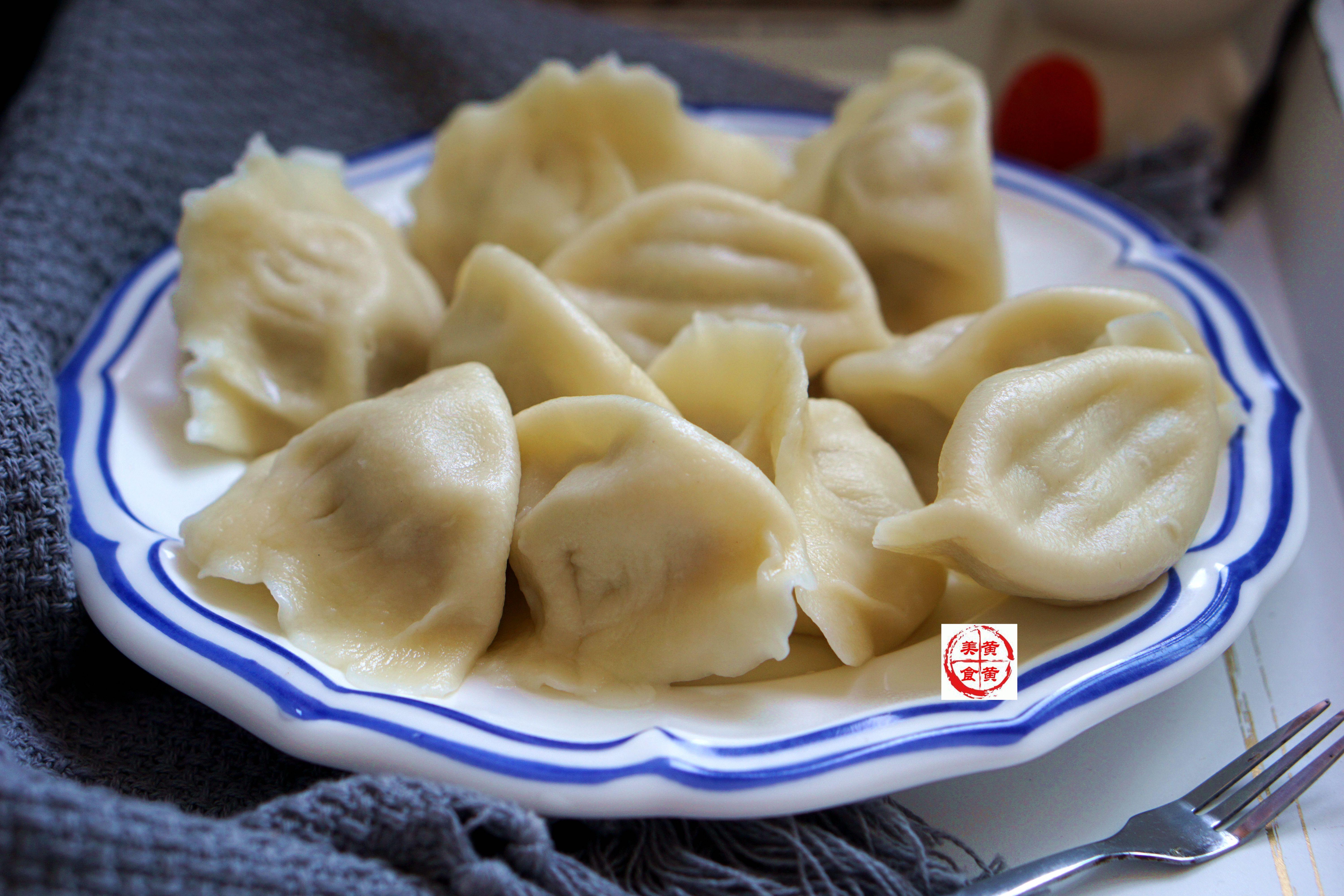 胶东特色鲅鱼饺子怎样做到没腥味还特鲜调馅是关键快来学