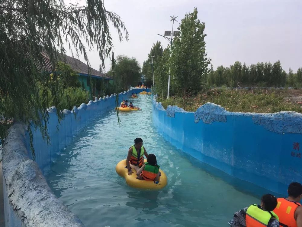 济宁大型水上乐园图片