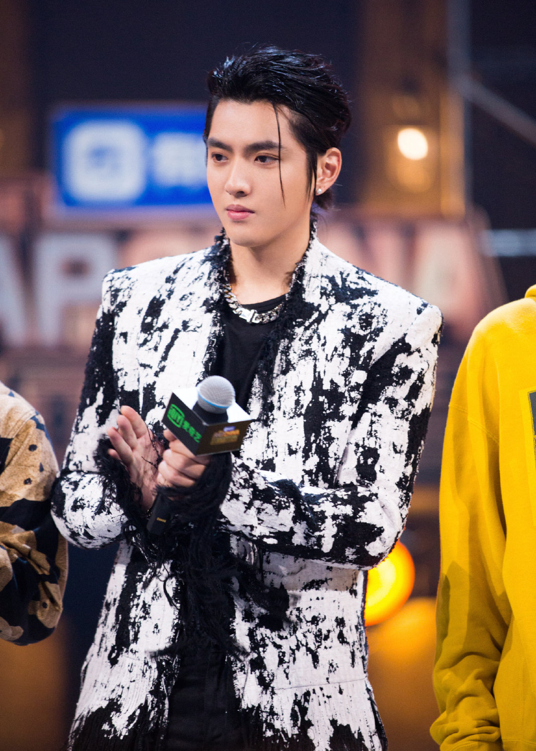 新说唱表彰大会开幕 专业吴制作人"最会玩儿"_skr