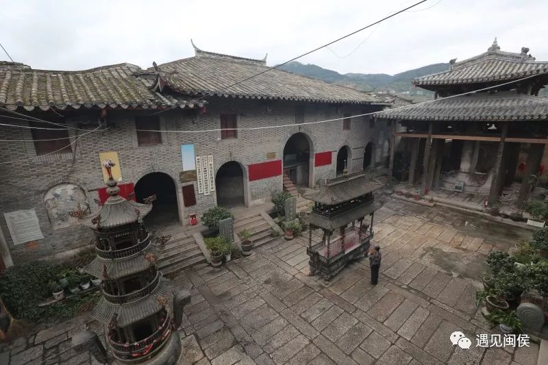 欲识北京皇帝殿先看青圃灵济宫