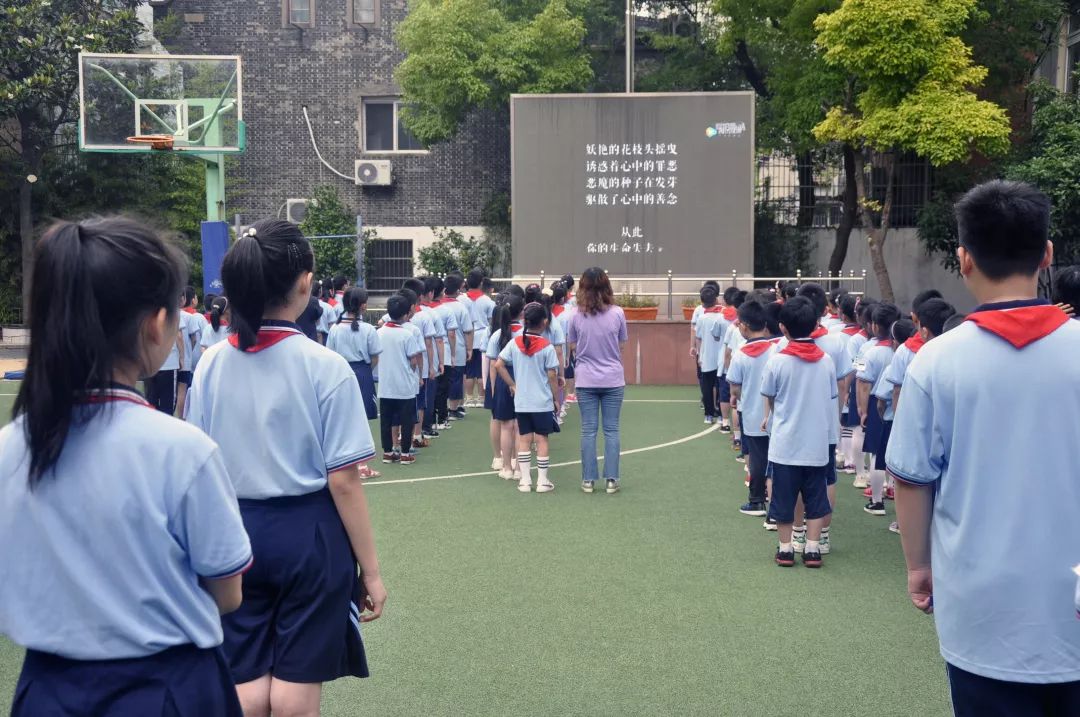 撰稿:施双双上海市霍山学校返回搜狐,查看更多