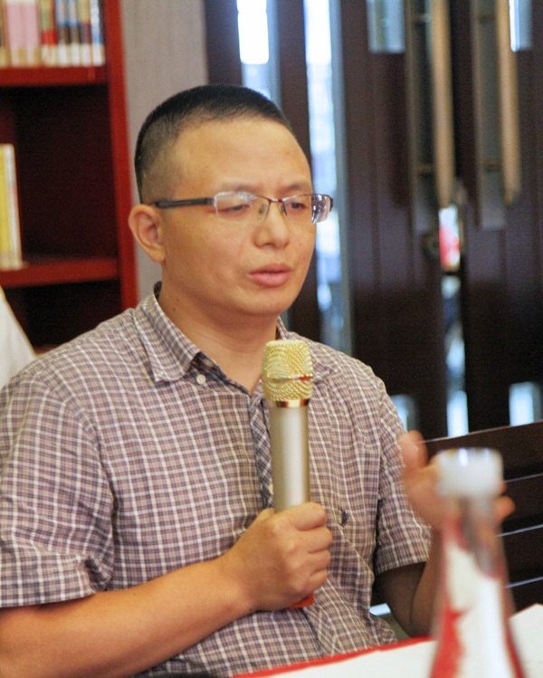 周泉根:读书是解放自己,成长自己很重要的手段