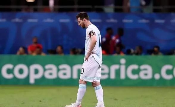 梅西叉腰无语!2镜头告诉你阿根廷有多差,103年耻辱纪录诞生