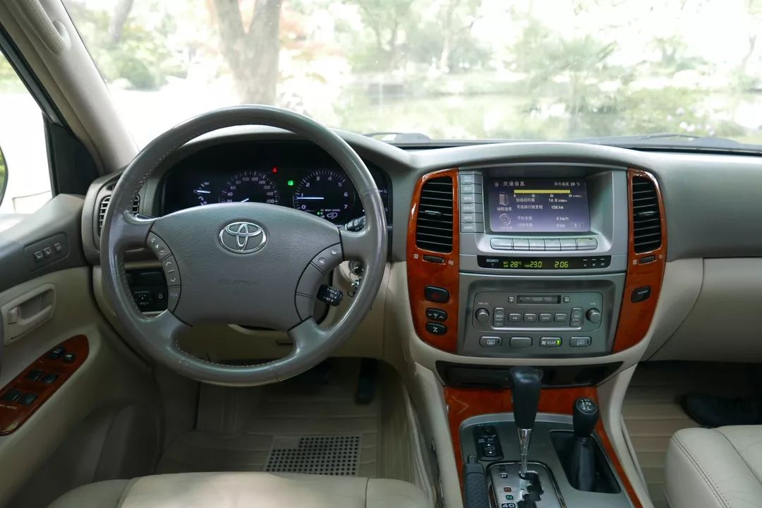 老炮们的座驾能从世界任何地方带你回家的陆巡