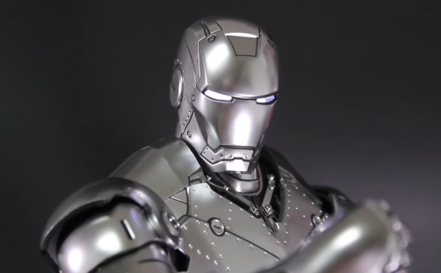 看到这款银色钢铁侠的手办,是个粉丝都会有占有欲:真实!