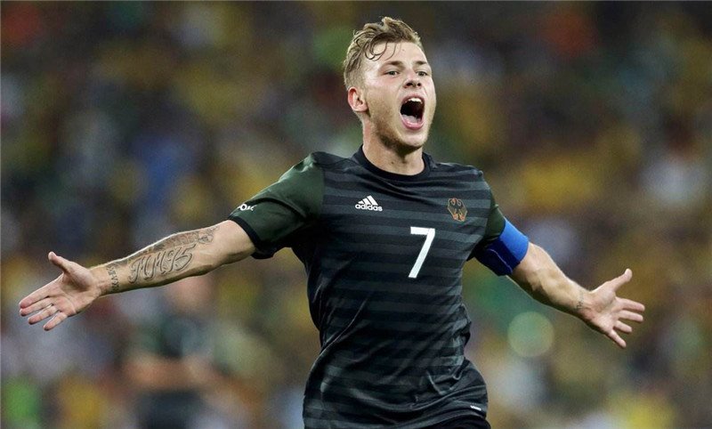 迈尔还是差点事情,虽然德国盛产优质中场球员,但是迈尔很