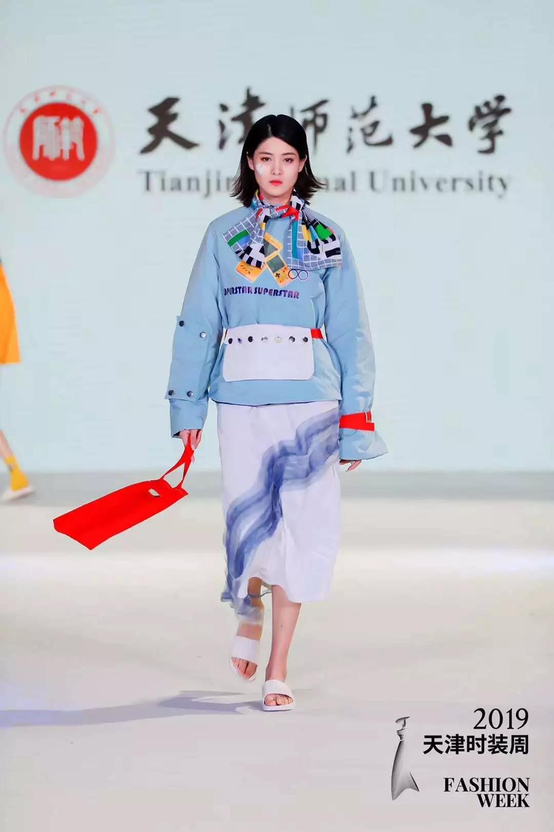 新面孔model] 杨雨露助阵2019天津时装周#天津师范大学#专场