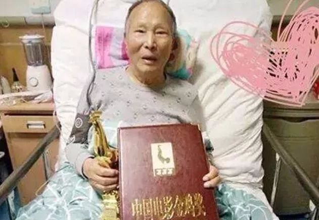 《英雄儿女》中的王芳,77岁了,气质竟然这么好!_刘尚娴