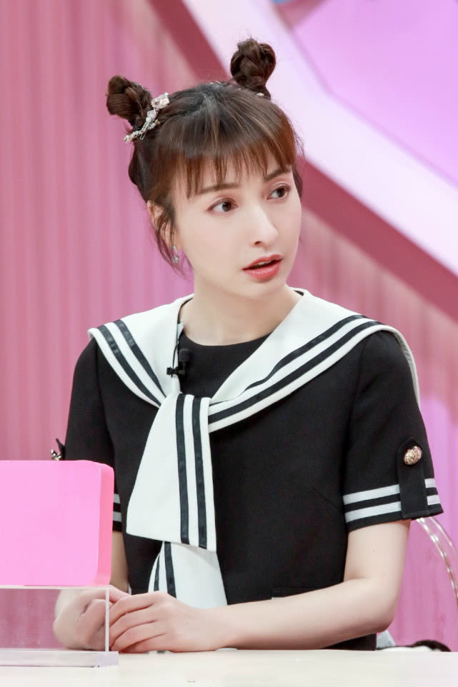 吴昕的新发型至少年轻10岁夏日的清新发型可以学她