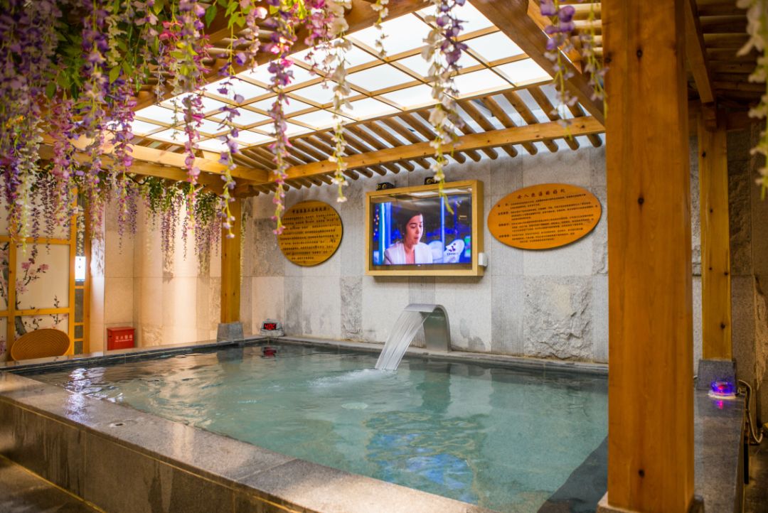 闺蜜死党聚会好去处石景山良子汤泉温泉桑拿汗蒸饮料只要499起