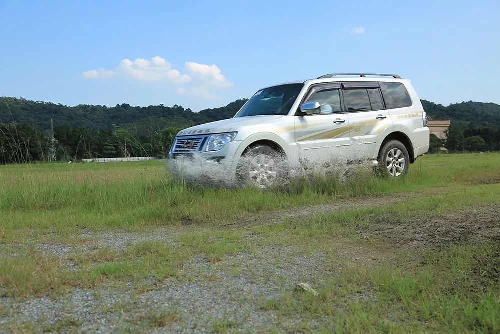 越野车中的常青藤,试驾2020款三菱帕杰罗