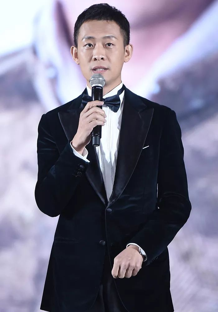 導演李仁港,主演吳京,章子怡,張譯,井柏然,胡歌上臺,微博ceo王高飛