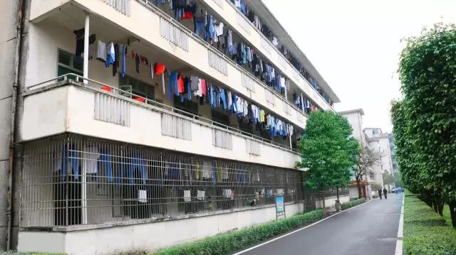 兴宁市龙田中学宿舍图片