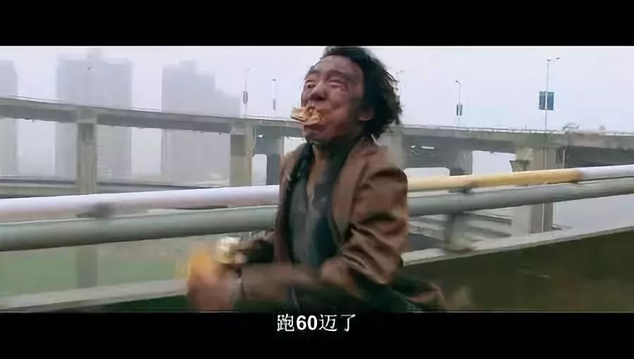 黄渤的转机是2000年,电视电影《上车,走吧》让他担任主角,这一部电影