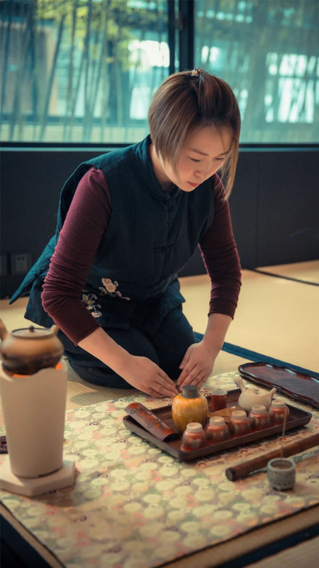 学生习茶风采 从日本煎茶道的特点与历史到基本礼法的学习,从点茶流程