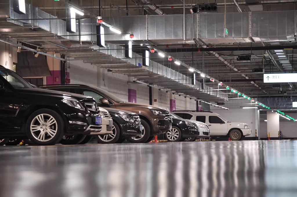 世界最大地下停车场7月收费哪些商场还免费停车