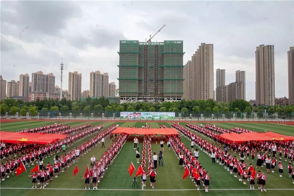 2019年昆山市少先队新队员入队仪式在花桥集善小学圆满举行!