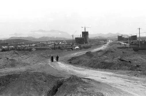 看完青岛这些老照片时光仿佛又回到几十年前