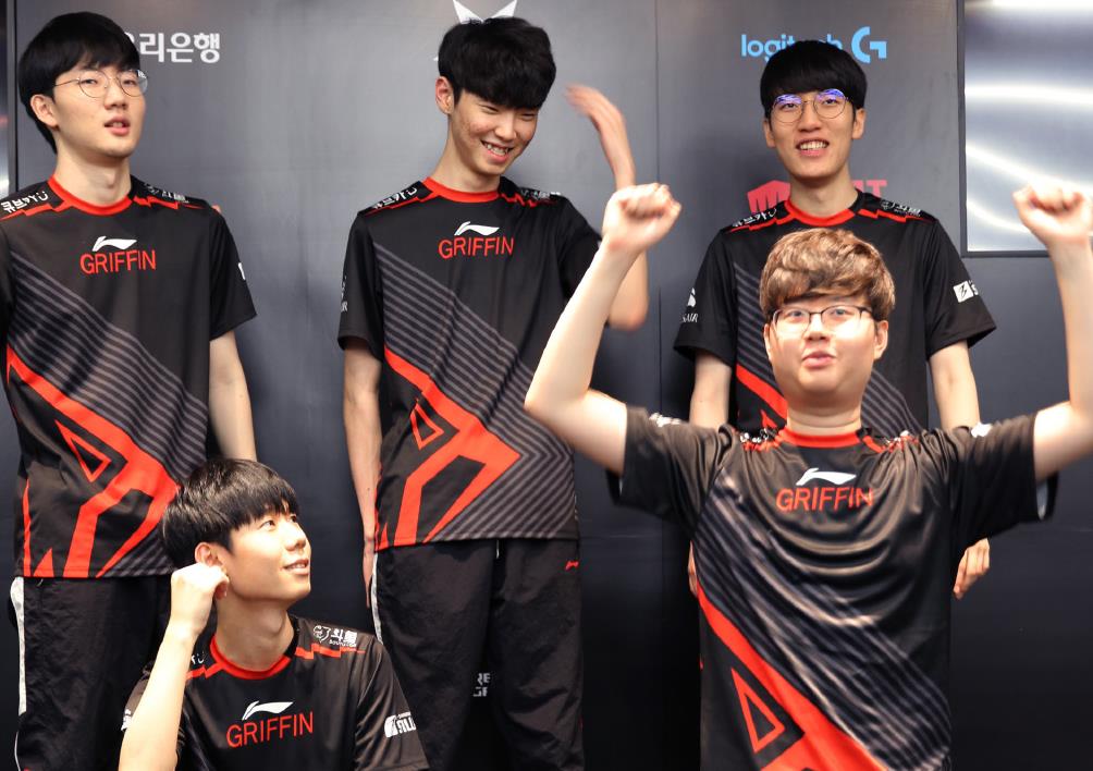 又一次将lck赛区的众战队给安排的明明白白,而且这一安排又安排了整整