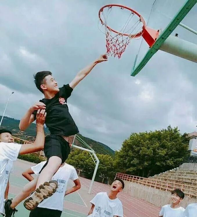 毕业篇我在会理一中景庄校区等你