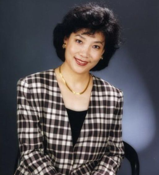 高曼华这样全国一流的歌唱家因此,毕业生中出现了像有条件的话,学校还