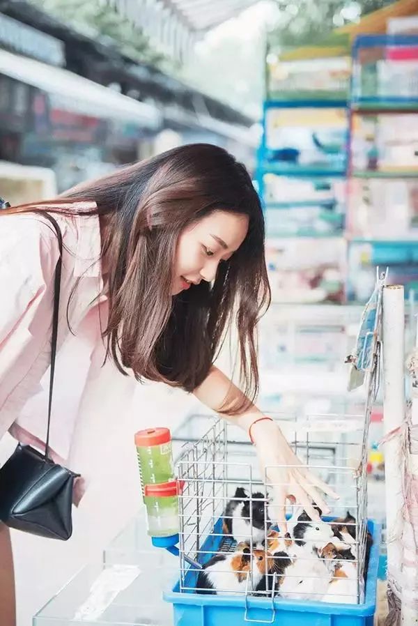 ren▲摄影:boatren②背带裤|背带裙▲摄影:amns阿梅▲摄影:川又千屿①