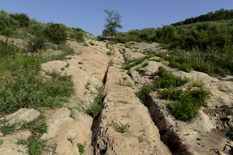 车辙有40厘米深河南这条崎岖山路被列入世界遗产名录