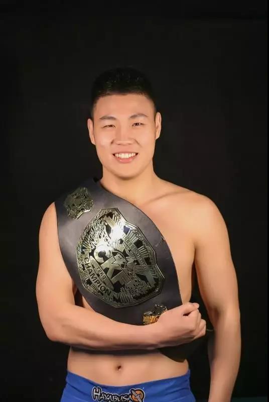 他ko散打付高峰争议输给白近斌如今要打死神方便接班人