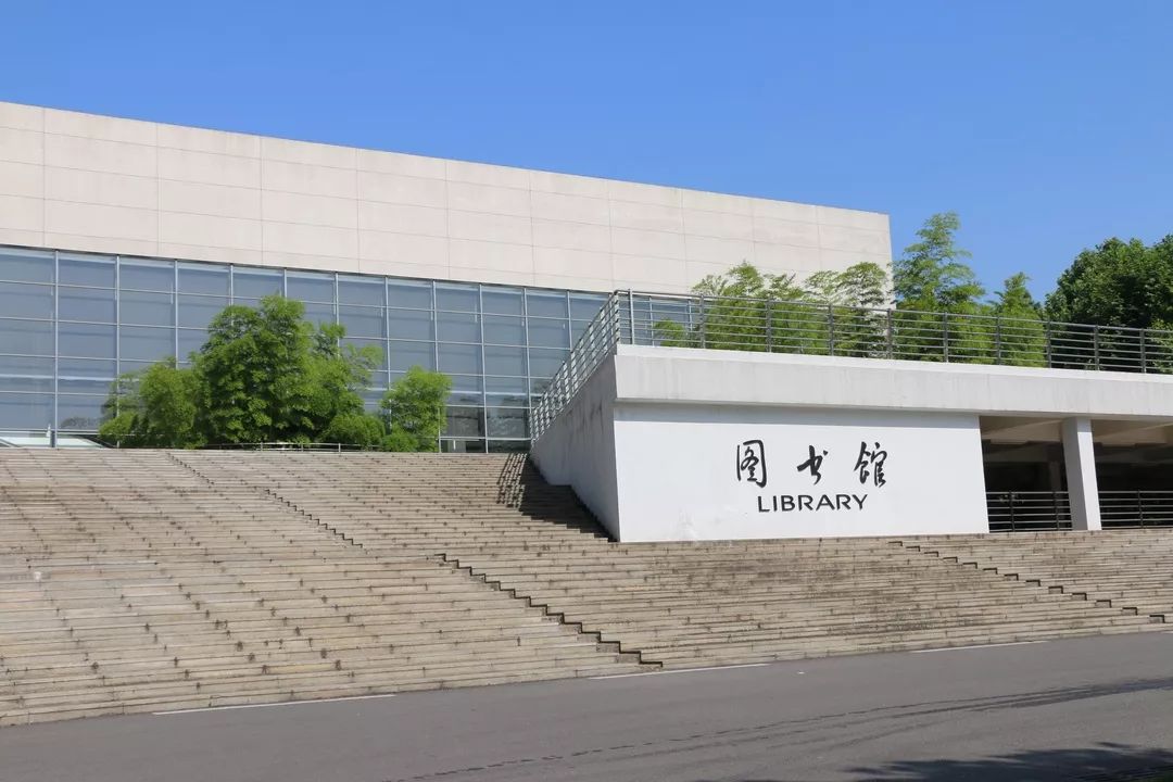 影调最美的华农送给毕业的你