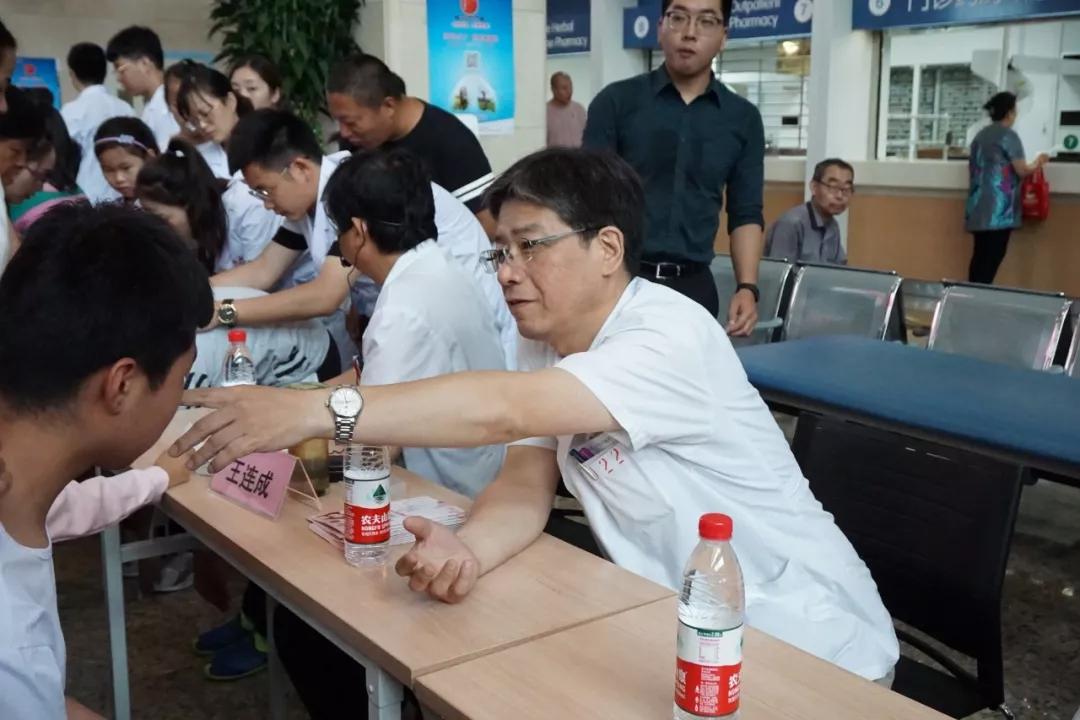 天津医院多学科脊柱侧弯大型义诊公益活动成功举行