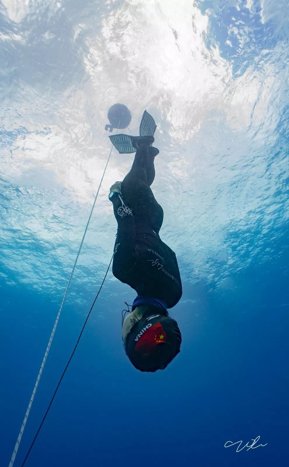 中国运动员首次打破自由潜水世界纪录来自常州的她了不得