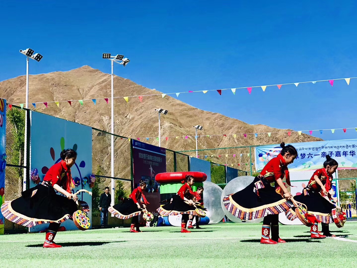 兰海说成长携手西藏卓梦学校家庭教育服务照亮世界屋脊